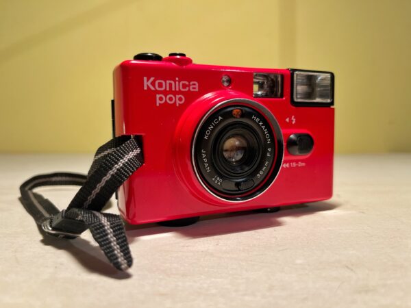 KONICA POP RED COMPACT 35MM POINT AND SHOOT FILM CAMERA