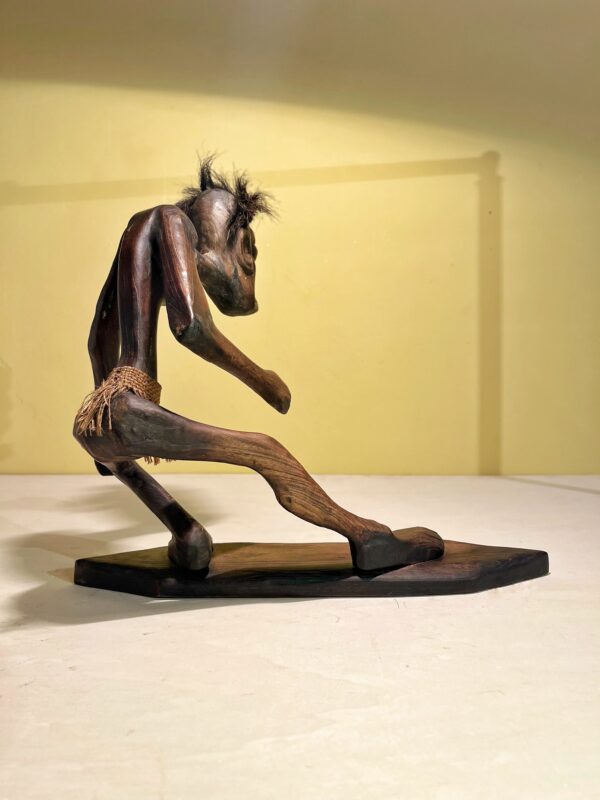 STATUA DECORATIVA IN LEGNO (ARTIGIANALE) - immagine 3