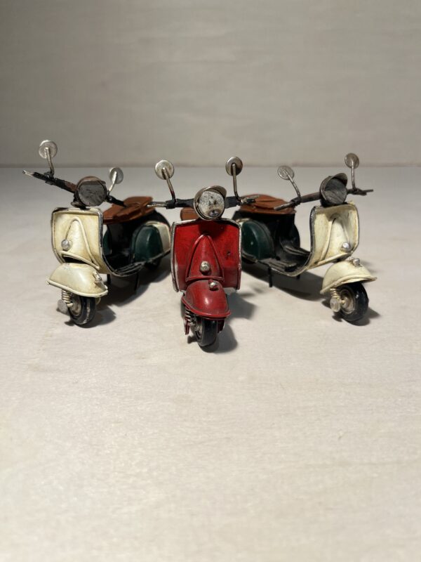 3 deliziosi modellini vespa - immagine 3